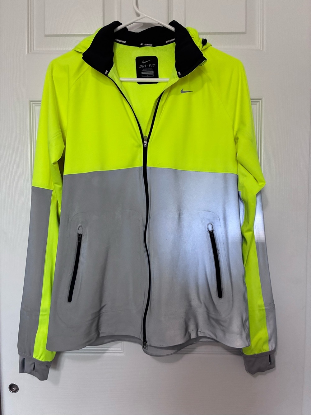 Nike Dri-Fit Shield Flash Reflective Running Jacket Neon Yellow Volt Silver Sz M